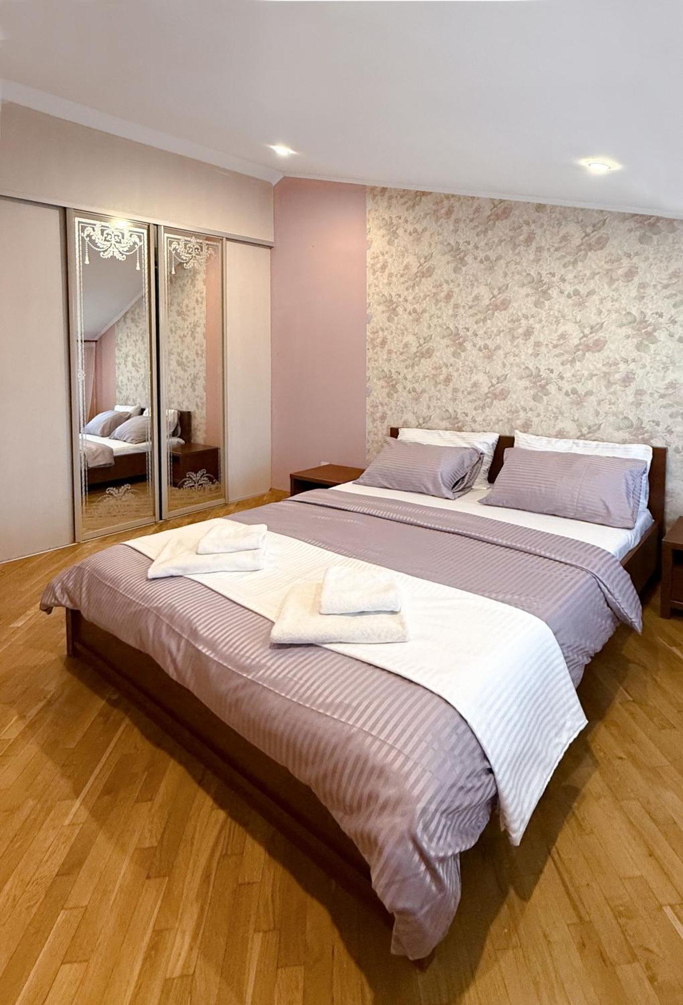 Grand Apartments On Rynok Square Lviv Dış mekan fotoğraf