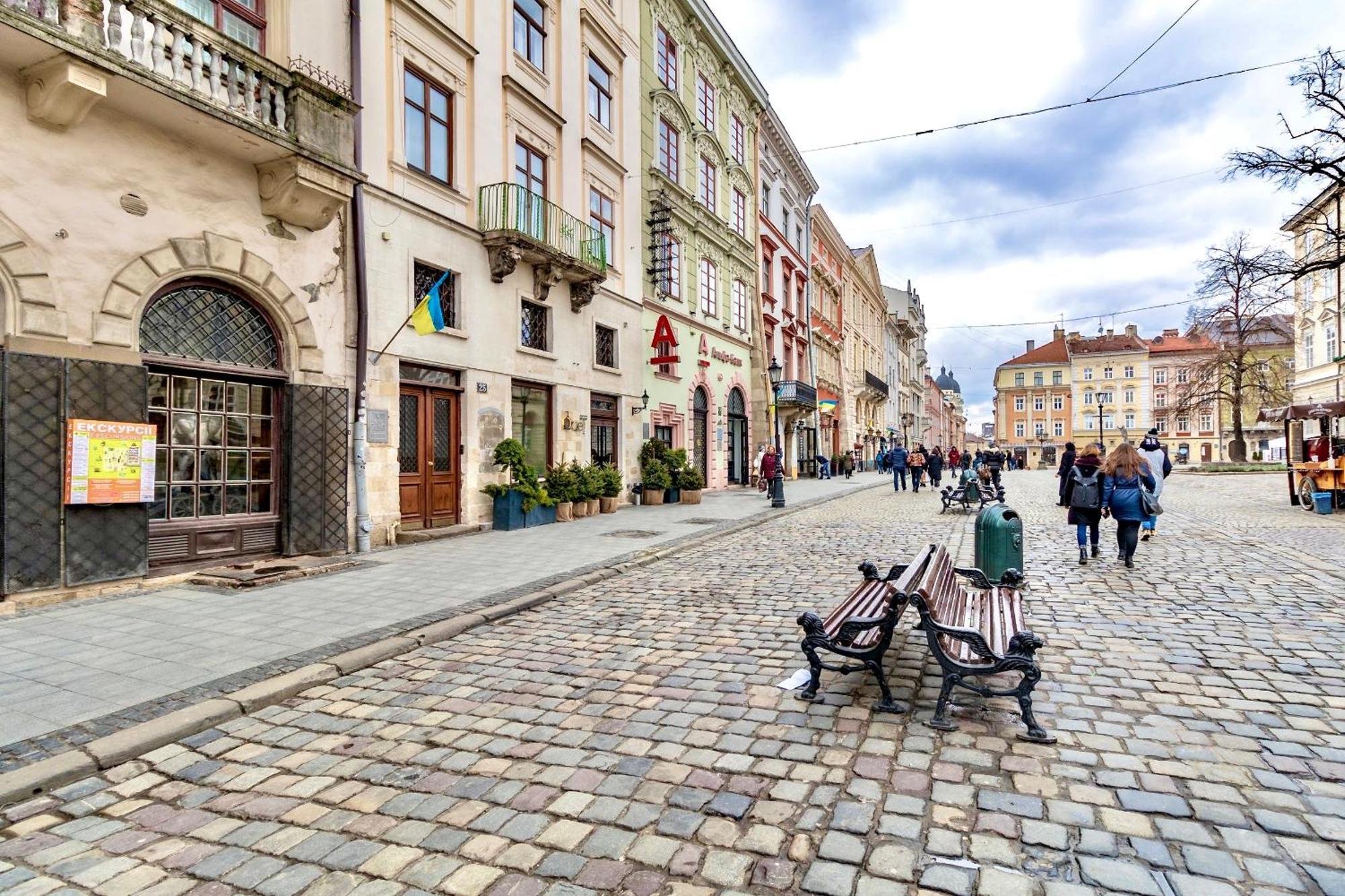 Grand Apartments On Rynok Square Lviv Dış mekan fotoğraf