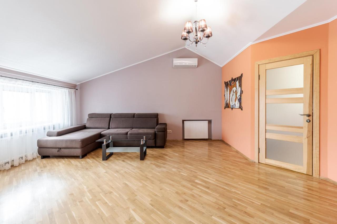 Grand Apartments On Rynok Square Lviv Dış mekan fotoğraf